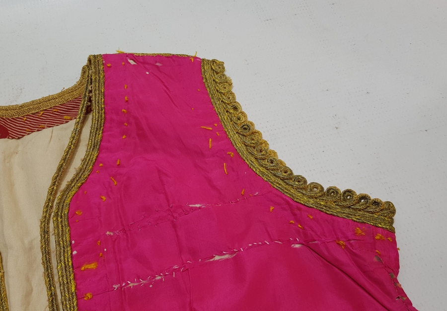 İPEK VE GÜMÜŞ SIRMA İŞÇİLİKLİ OSMANLI DÖNEMİ NADİR RUMELİ KIZ CEPKENİ