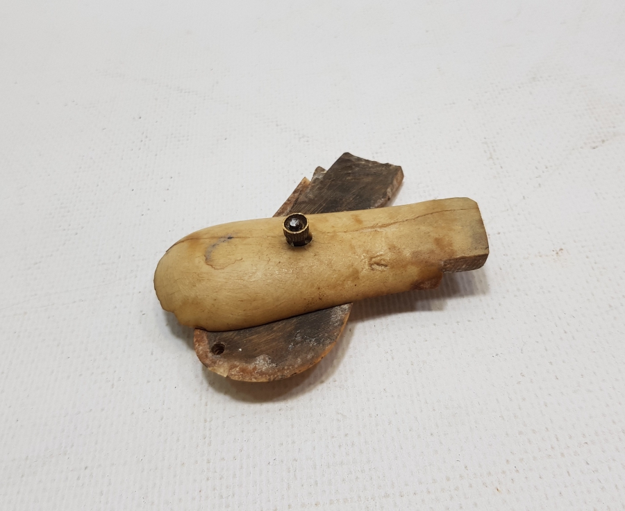 OSMANLI DÖNEMİ KEMİK KARADAĞLI TABANCA SAPI