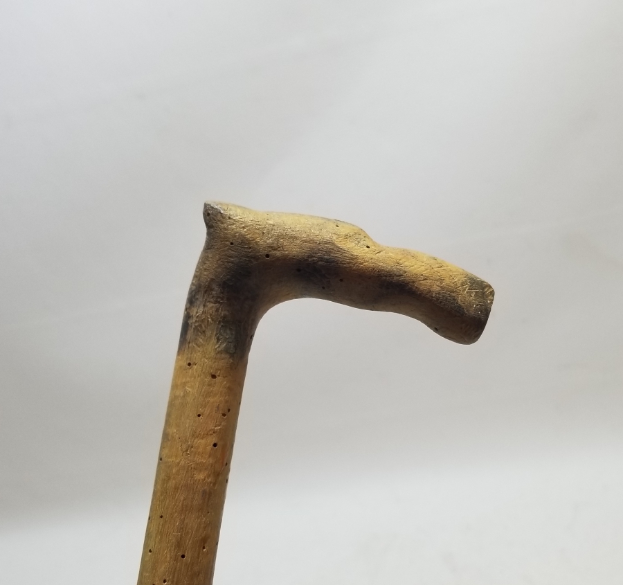 HAYVAN BAŞI FORMUNDA YAPILMIŞ OSMANLI DÖNEMİ AHŞAP DERVİŞ BASTONU