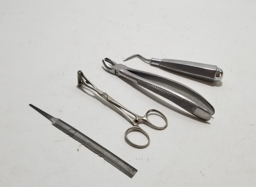 ANTİKA DİŞÇİ ALETLERİ LOTU