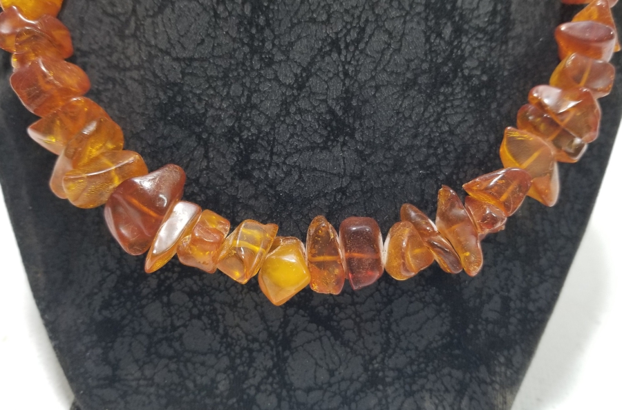 İÇİ FOSİLLİ ÖZEL YAPIM ANTİKA DAMLA KEHRİBAR GERDANLIK