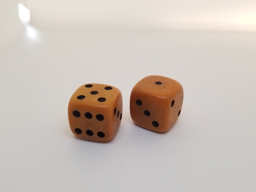 ANTİKA KATALİN ALMAN ZAR