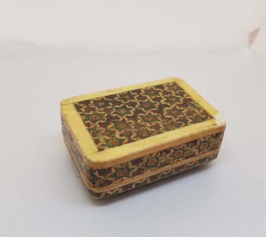 HATEM İŞİ ANTİKA KAPAKLI KUTU