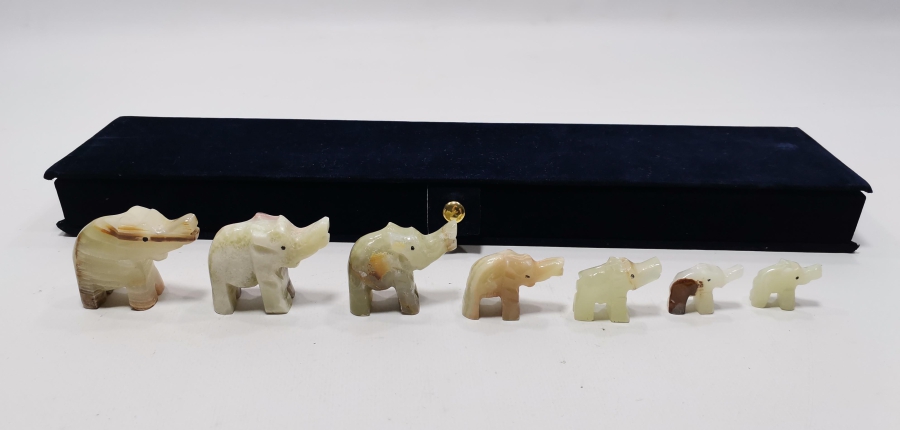 ORİJİNAL KUTUSUNDA UZAKDOĞU YAPIMI ŞANS FİLİ TAKIMI