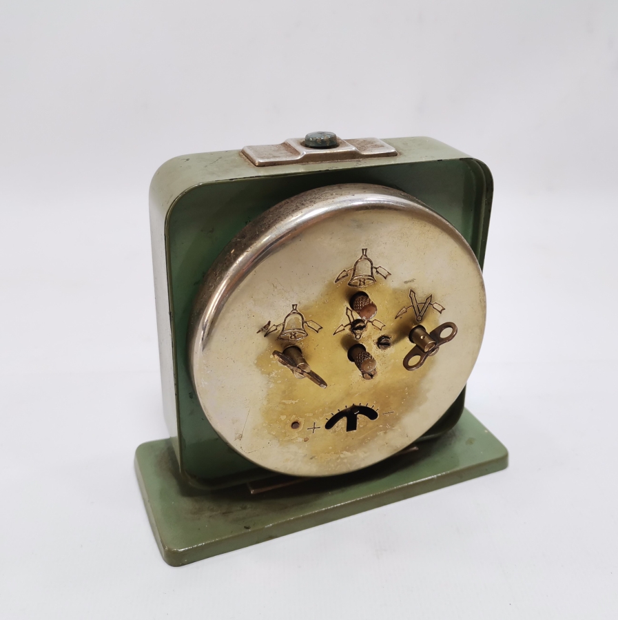 SOVYET YAPIMI ANTİKA MASA SAATİ