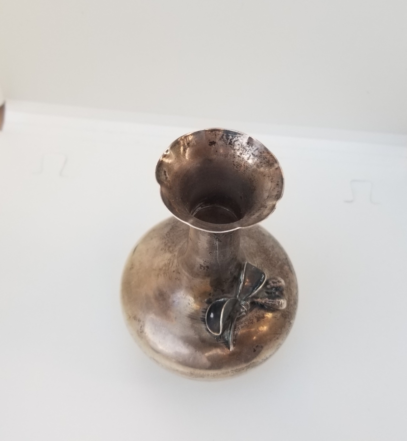 KABARTMA İŞÇİLİKLİ ANTİKA GÜMÜŞ VAZO - LALEDAN