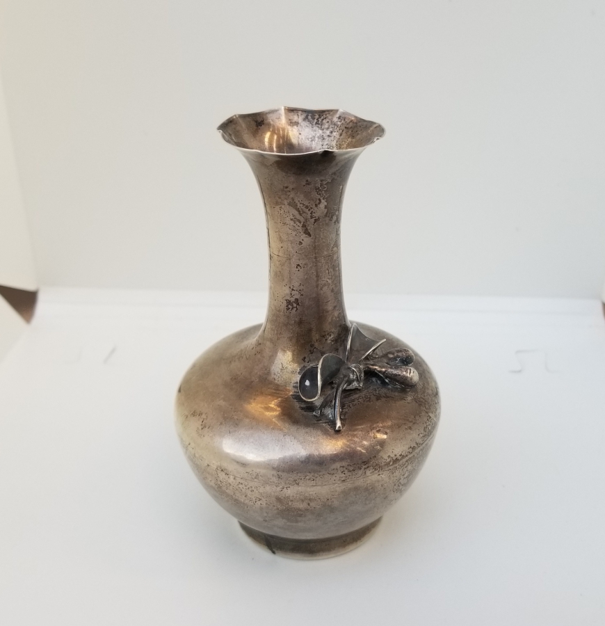 KABARTMA İŞÇİLİKLİ ANTİKA GÜMÜŞ VAZO - LALEDAN