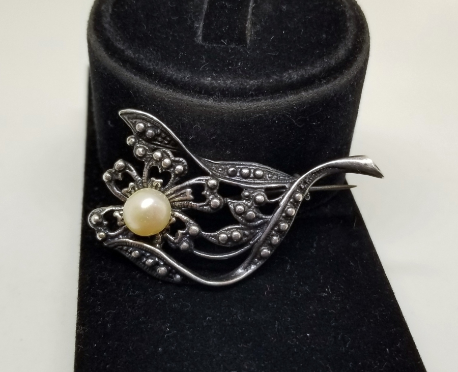 İNCİLİ GÜMÜŞ BROŞ