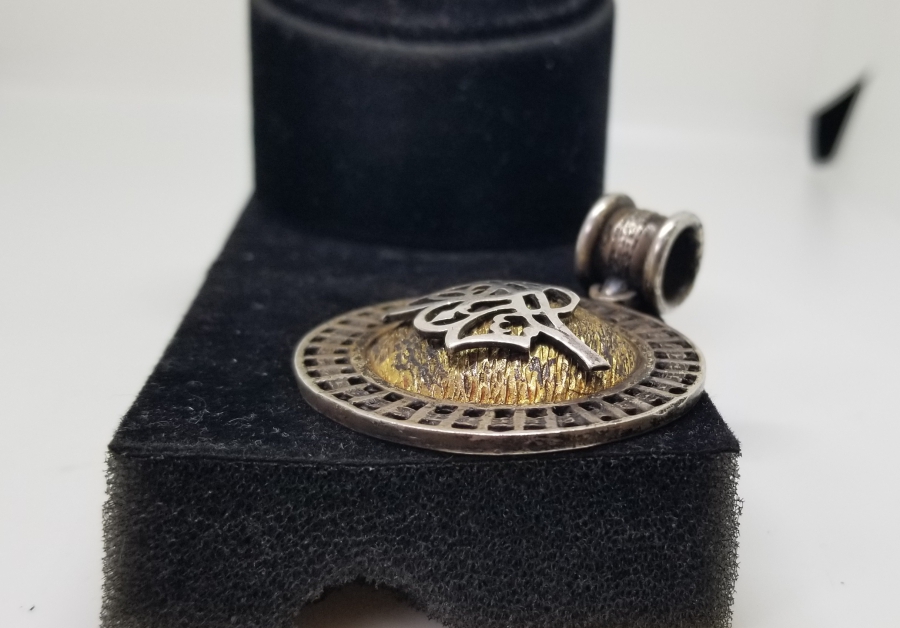 ÜZERİ TUĞRA FİGÜRLÜ GÜMÜŞ KOLYE UCU