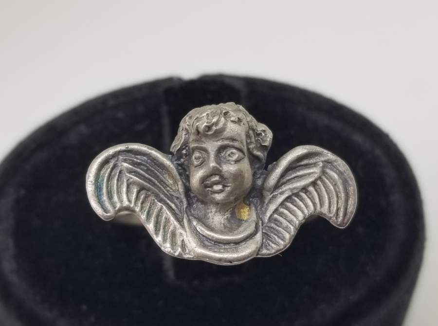 ÜZERİ MELEK FİGÜRLÜ ÖZEL YAPIM GÜMÜŞ YÜZÜK