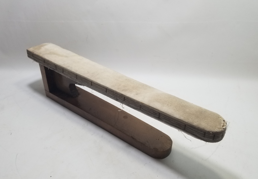 OSMANLI DÖNEMİ EL YAPIMI İPEK KUMAŞ ÜTÜ MASASI