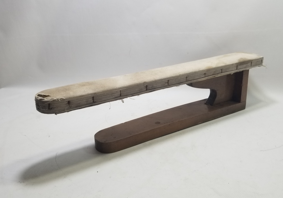 OSMANLI DÖNEMİ EL YAPIMI İPEK KUMAŞ ÜTÜ MASASI