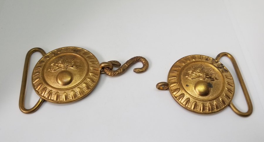 1. DÜNYA SAVAŞI DÖNEMİ TOMBAK İŞÇİLİKLİ ÇİL KONDİSYONDA FRANSIZ SUBAY KEMER TOKASI