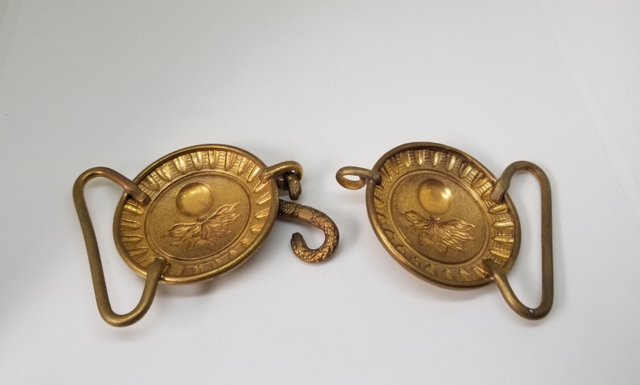 1. DÜNYA SAVAŞI DÖNEMİ TOMBAK İŞÇİLİKLİ ÇİL KONDİSYONDA FRANSIZ SUBAY KEMER TOKASI