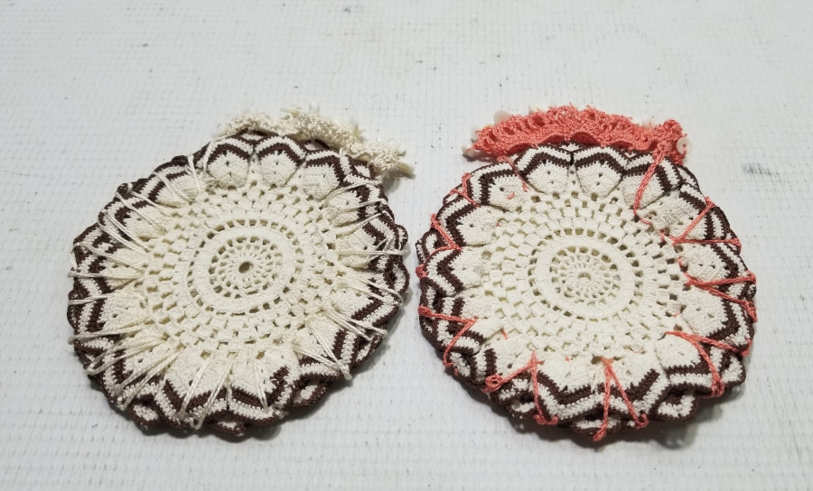 İKİ ADET ANTİKA KESE