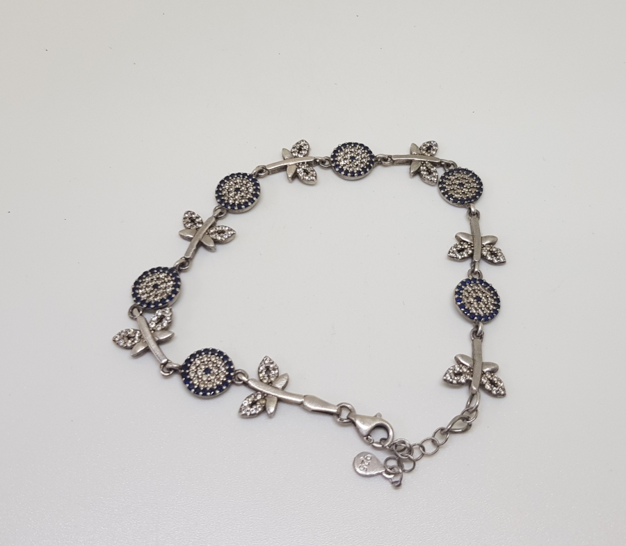 KELEBEKLİ VE NAZAR BONCUKLU GÜMÜŞ BİLEKLİK