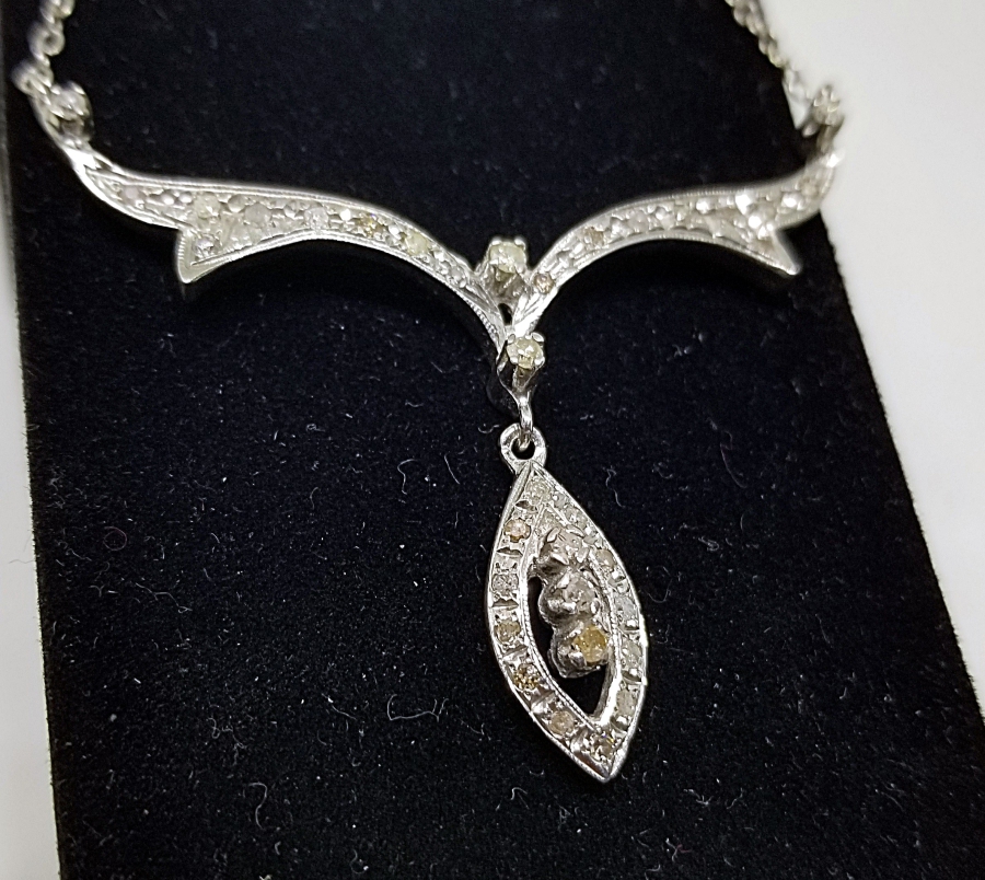 PIRLANTA TAŞLI DAMLA MODEL GERDANLIK