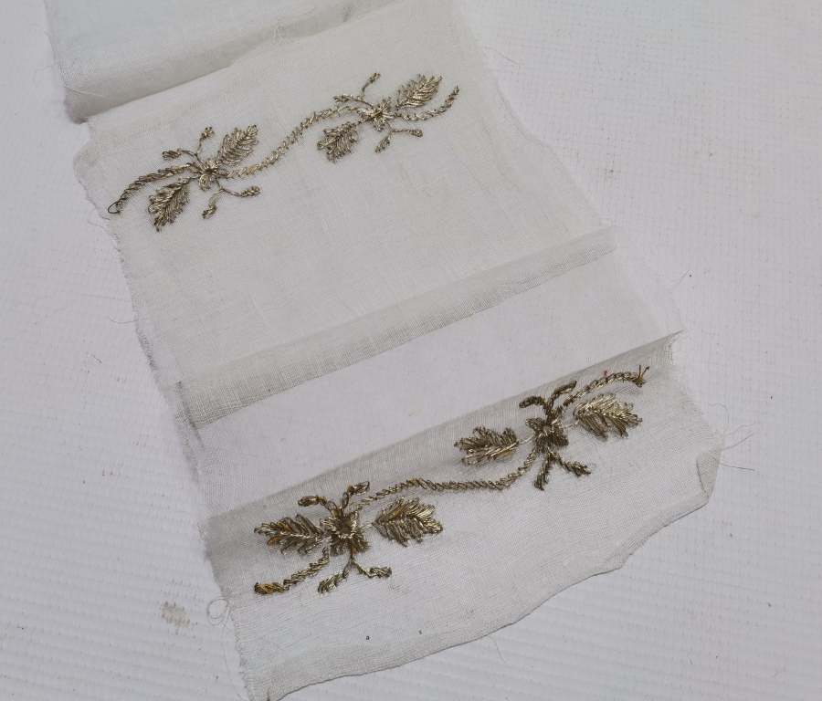 GÜMÜŞ SIRMA İŞÇİLİKLİ OSMANLI DÖNEMİ İPEK UÇKUR