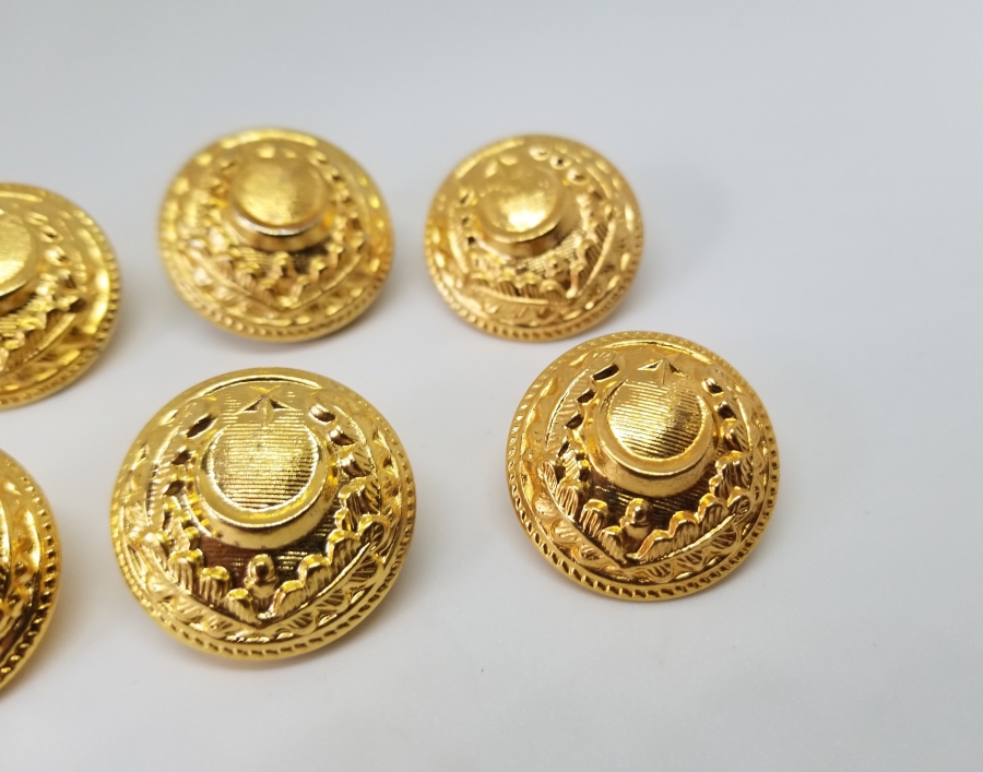 ÜZERİ ALTI VERMEYLİ ANTİKA SUBAY DÜĞMELERİ LOTU