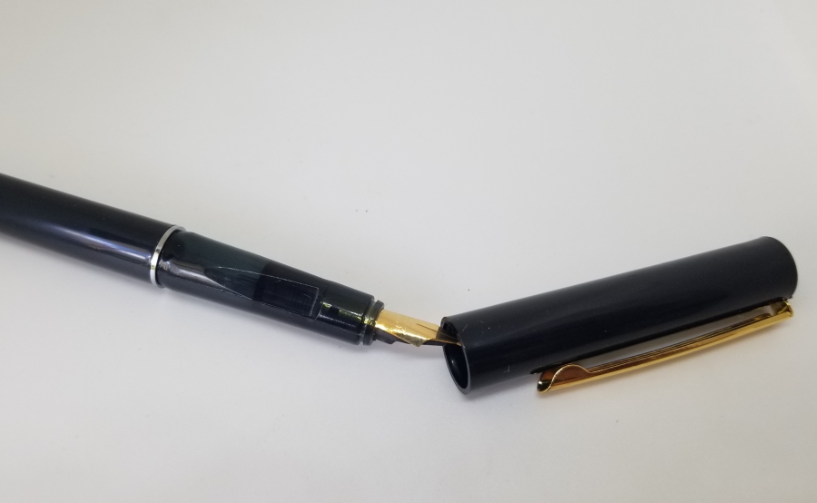 ÇİL KONDİSYONDA DOLMA KALEM