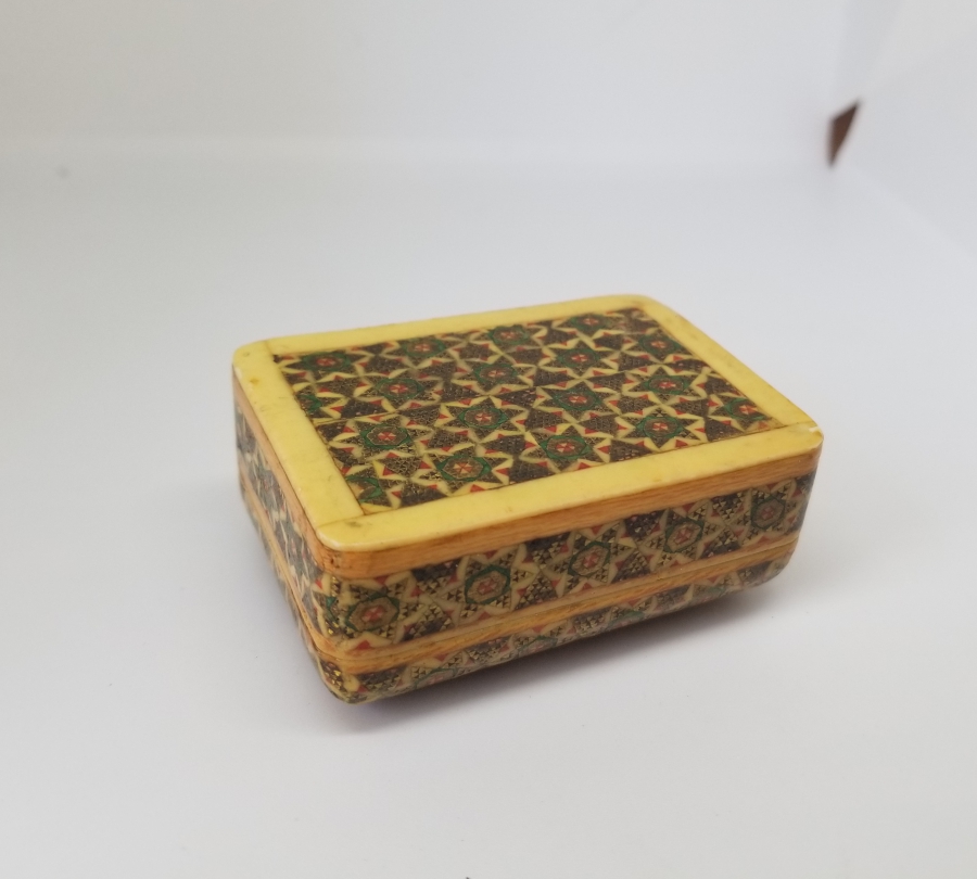 HATEM İŞİ ANTİKA KAPAKLI KUTU