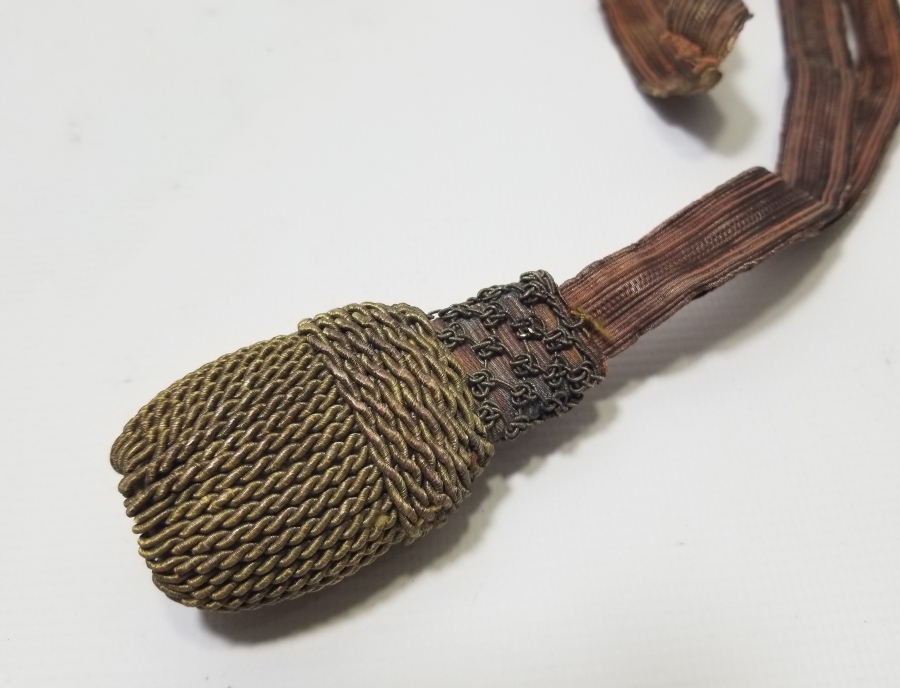 OSMANLI DÖNEMİ ALTIN SIRMALI SUBAY KILIÇ PÜSKÜLÜ