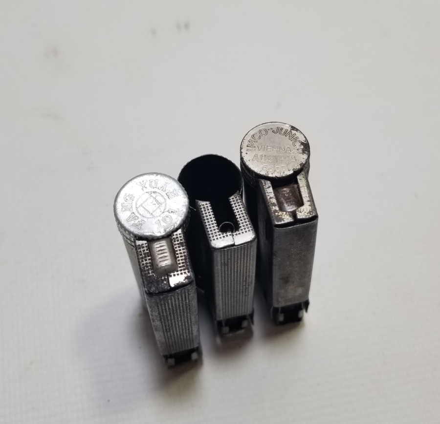 ÜÇ ADET ANTİKA MUHTAR ÇAKMAĞI