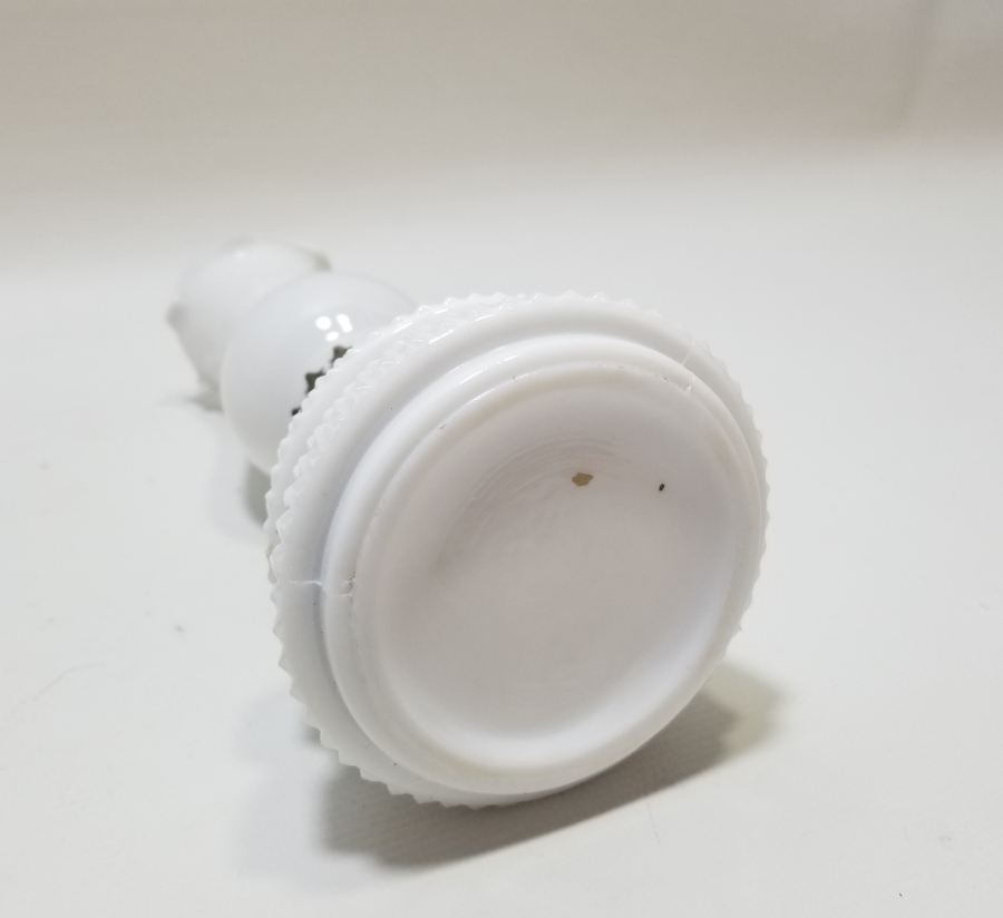 OSMANLI DÖNEMİ NADİR ORİJİNAL BACASIYLA TAŞ OPALİN GAZ LAMBASI