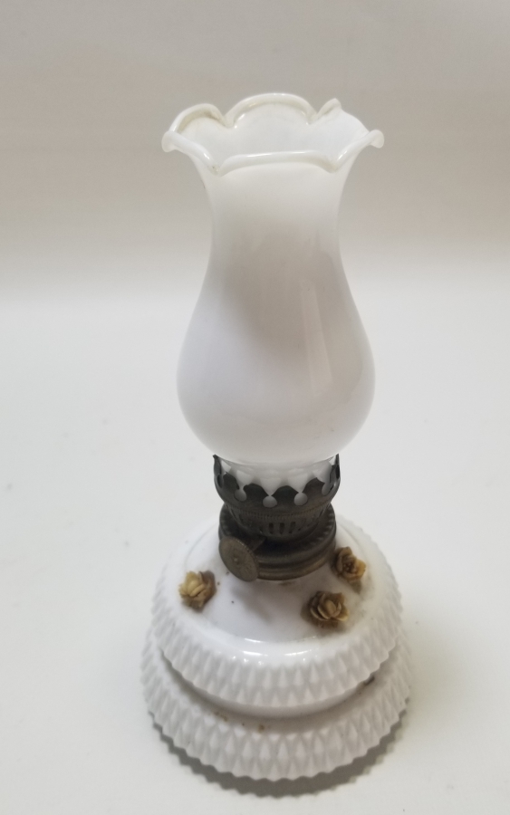 OSMANLI DÖNEMİ NADİR ORİJİNAL BACASIYLA TAŞ OPALİN GAZ LAMBASI