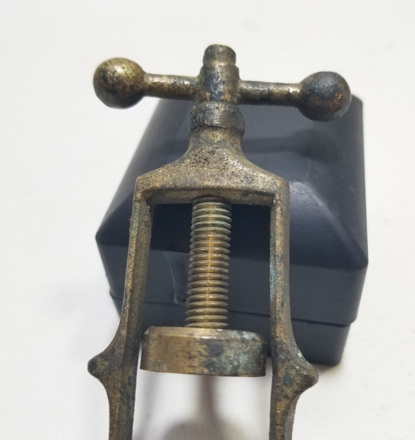 ANTİKA FİŞEK SIKIŞTIRMA ALETİ