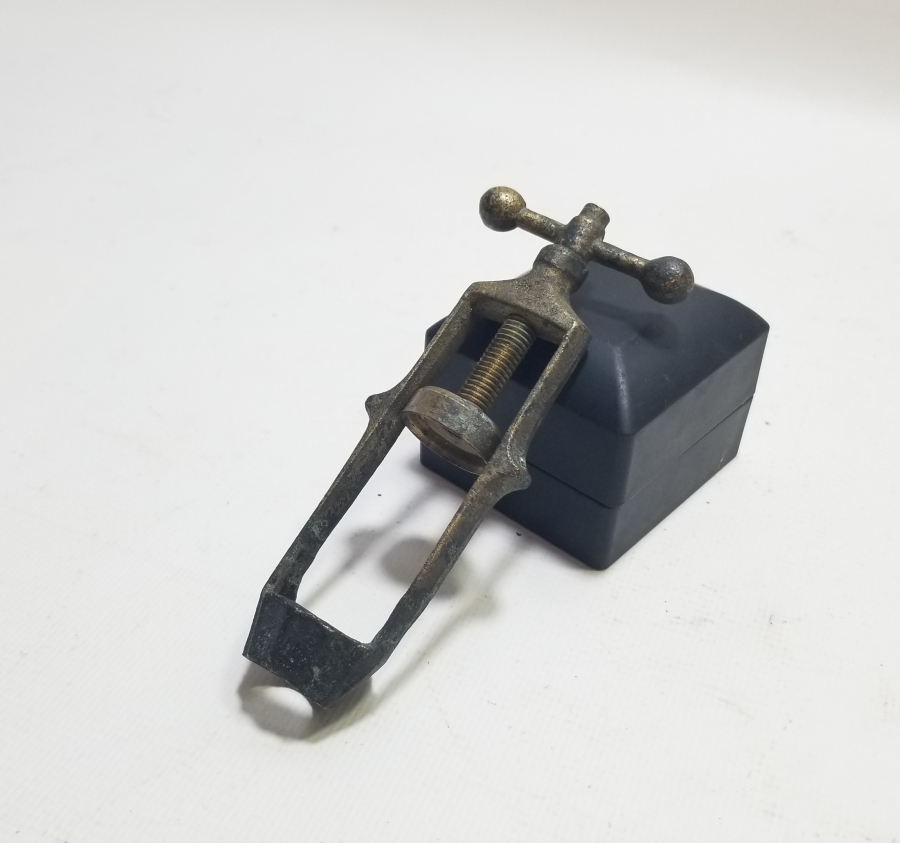 ANTİKA FİŞEK SIKIŞTIRMA ALETİ