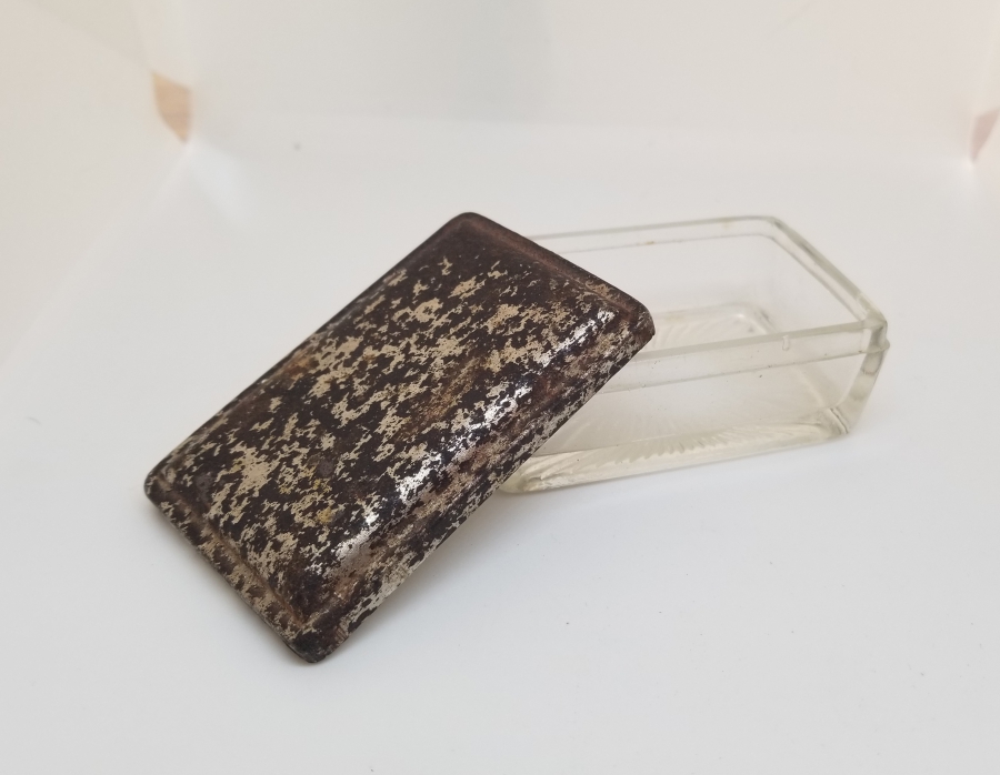 ANTİKA KAPAKLI KUTU