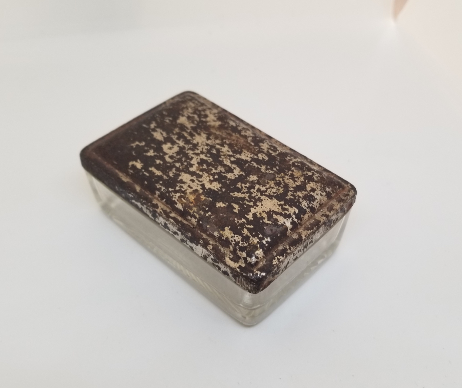 ANTİKA KAPAKLI KUTU