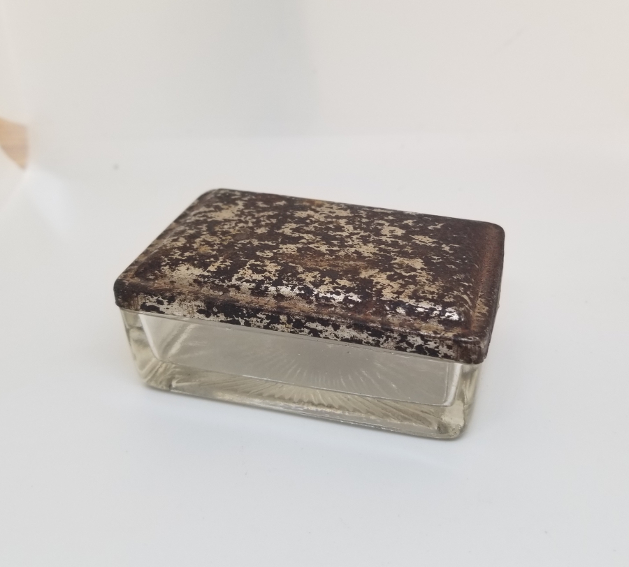 ANTİKA KAPAKLI KUTU