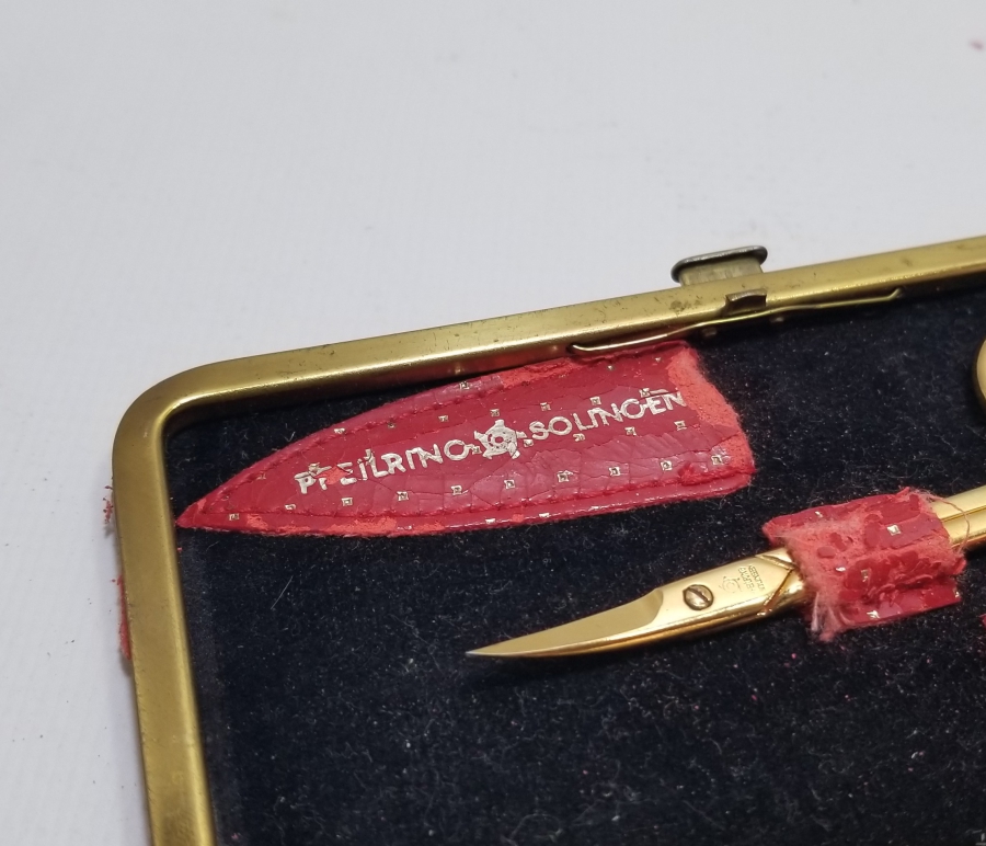 ALTIN KAPLAMA ANTİKA SOLINGEN SEYAHAT TAKIMI