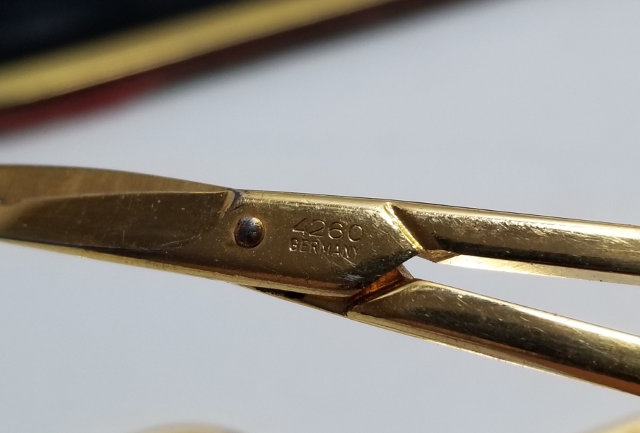 ALTIN KAPLAMA ANTİKA SOLINGEN SEYAHAT TAKIMI