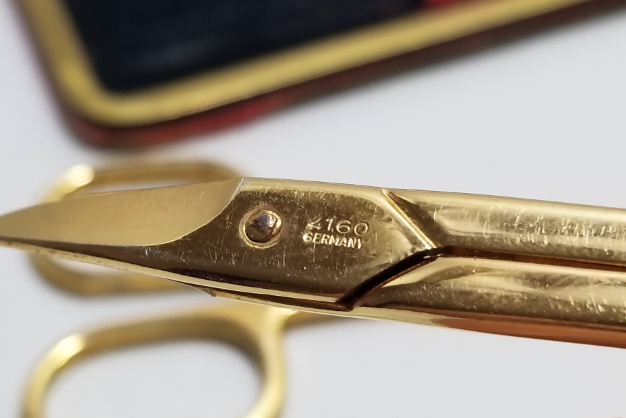 ALTIN KAPLAMA ANTİKA SOLINGEN SEYAHAT TAKIMI