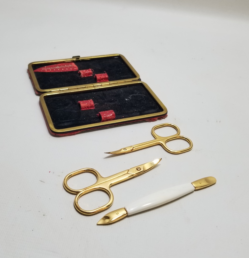 ALTIN KAPLAMA ANTİKA SOLINGEN SEYAHAT TAKIMI