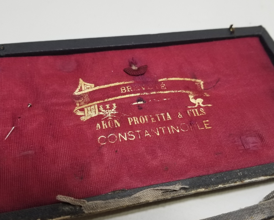 ORİJİNAL KUTUSUNDA ARON PROFETTA & FILS CONSTANTINOPLE YAZILI OSMANLI DÖNEMİ KEMİK SAPLI MÜHENDİS TAKIMI