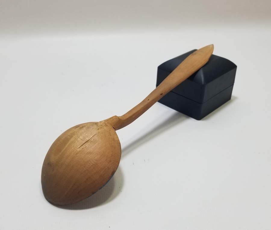 OSMANLI DÖNEMİ EL BOYAMA NADİR FORMDA ÜZERİ AYETLİ TAHTA KAŞIK