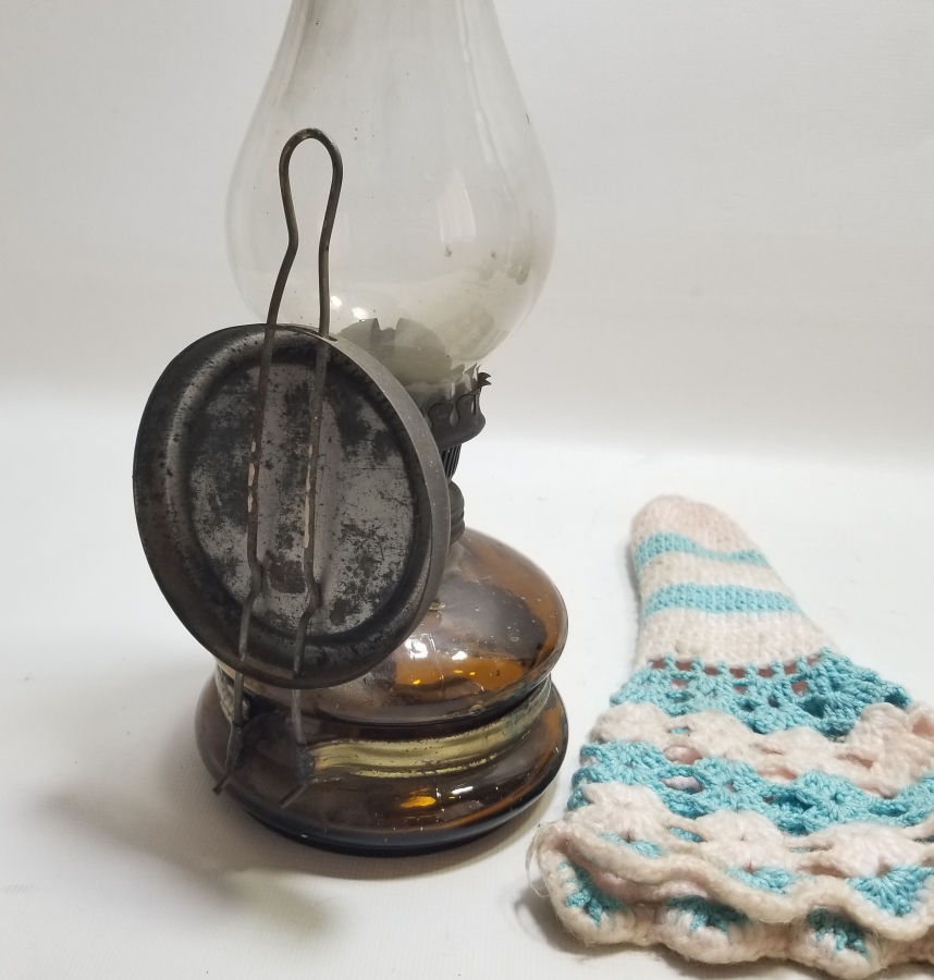 ORİJİNAL BACA KORUMASIYLA ANTİKA GAZ LAMBASI