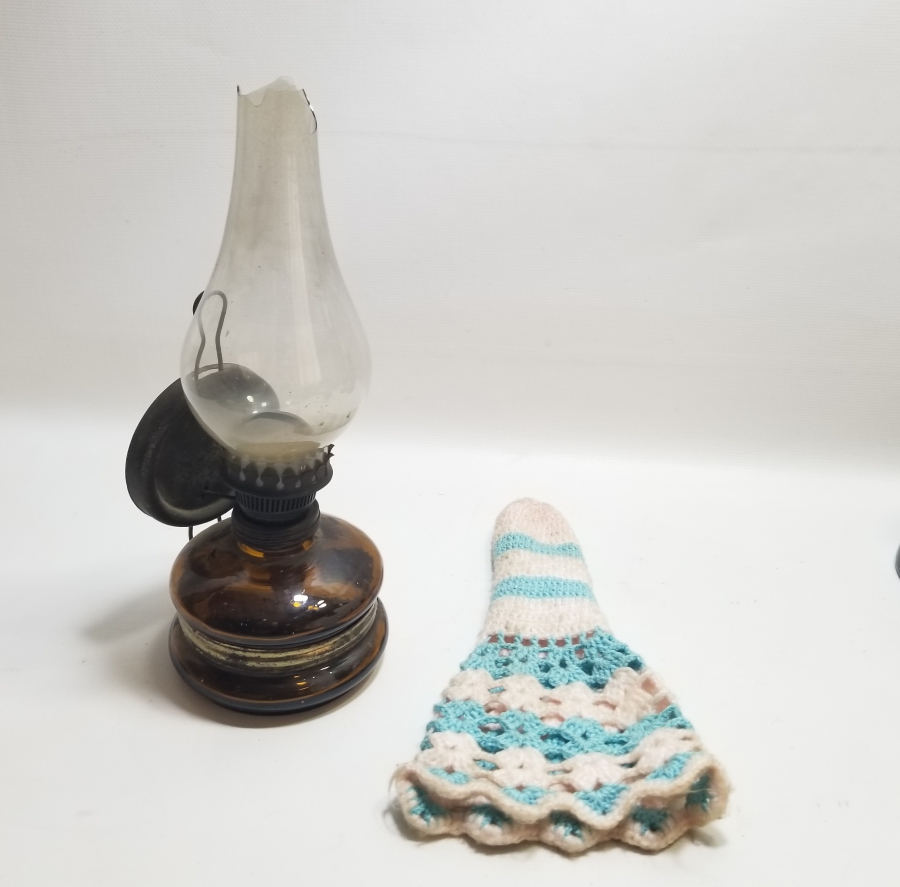 ORİJİNAL BACA KORUMASIYLA ANTİKA GAZ LAMBASI