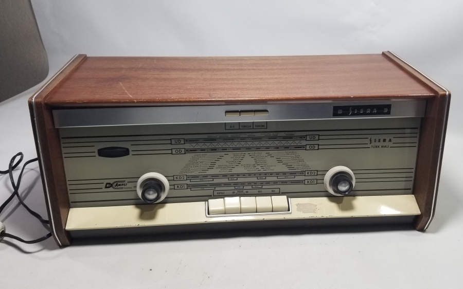 AHŞAP KASA ANTİKA RADYO