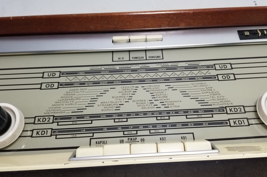 AHŞAP KASA ANTİKA RADYO