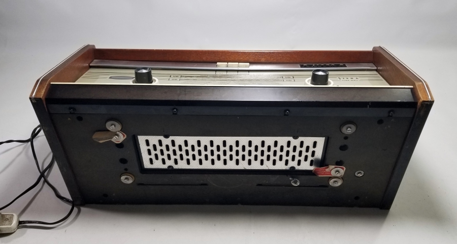 AHŞAP KASA ANTİKA RADYO