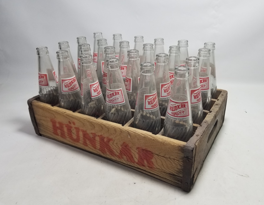 ANTİKA KASASINDA HÜNKAR GAZOZ ŞİŞELERİ LOTU