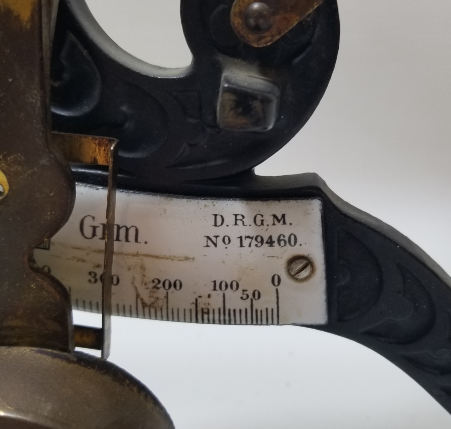 EMAYE KADRANLI ANTİKA DEV BOY POSTA TERAZİSİ