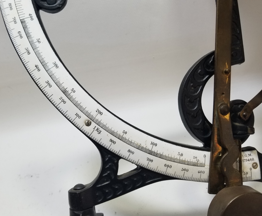 EMAYE KADRANLI ANTİKA DEV BOY POSTA TERAZİSİ