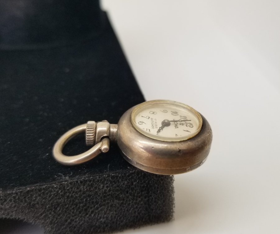 GÜMÜŞ KASA ANTİKA KURMALI KOLYE SAAT