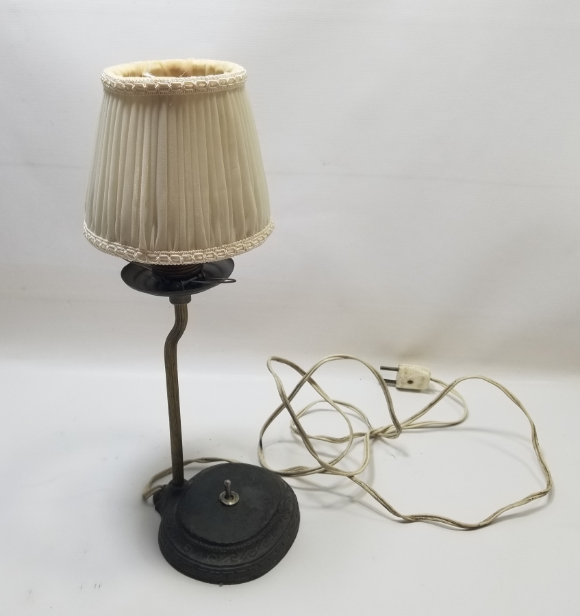 ÇALIŞIR DURUMDA ANTİKA MASA LAMBASI